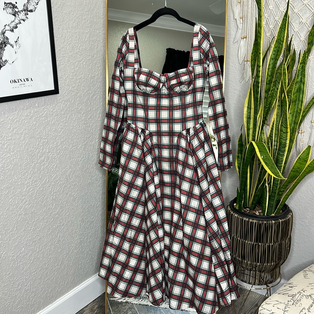 House of CB ‘Eliza’ Red Tartan Corset Midi Dress NWOT - Picture 7 of 13